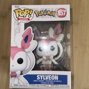 Sylveon funko
